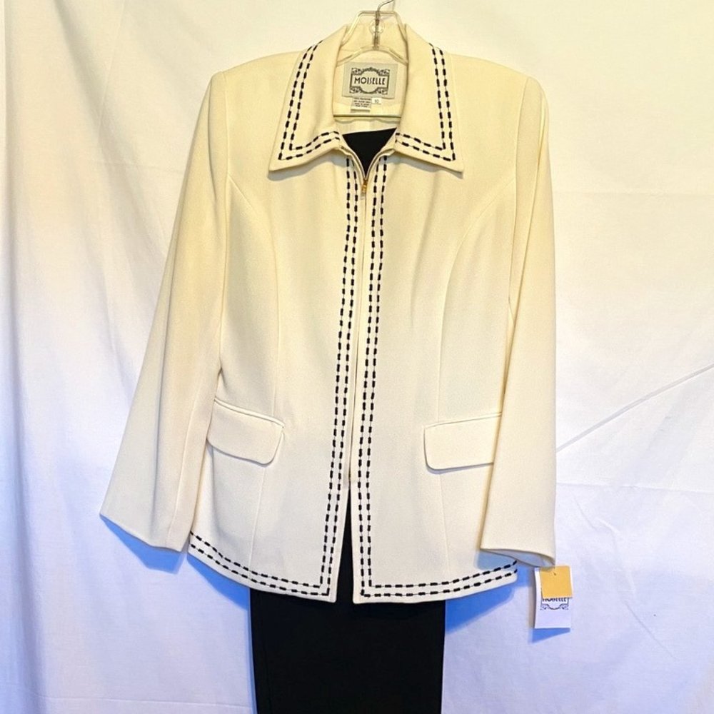 NWT! GORGEOUS MOISELLE ~ LINED, POCKETS WHITE JACKET AND BLACK PANT SUIT ~ Sz.10
